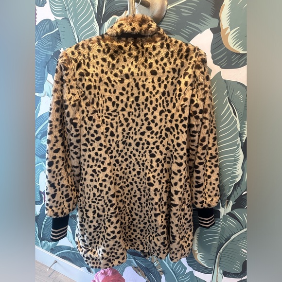 CABI faux fur jacket - Picture 2 of 8